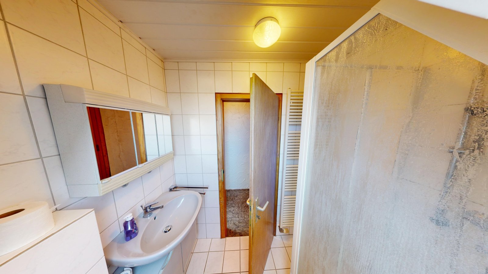 bathroon | upper floor bathroon | upper floor